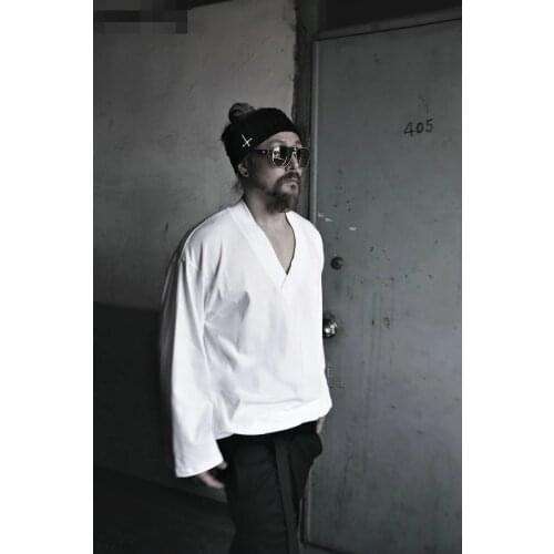 Korean version of Mens new v-neck loose color casual casual casual long-sleeved t-shirt fashion undershirt Europe and the Uni