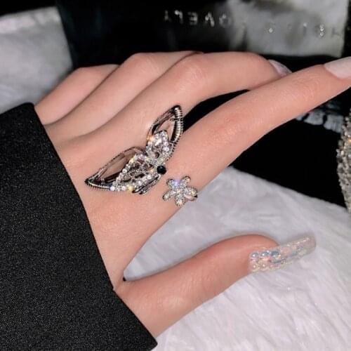 New Design Fashion Jewelry Opening High-grade Rhinestone Butterfly Flower Ring Luxury Shiny Cocktail Party Ring For Women