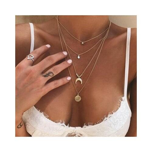 New Exquisite Fashion Personality Multi-layer Moon Disc Pendant Necklace, Ladies Necklace, Luxurious Prom Necklace Jewelry