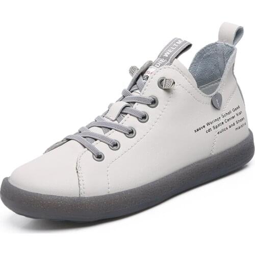 2021 New White Sneakers Women Fashion Comfortable Vulcanize Shoes Lace Up Flats Casual Ladies Footwear Little white shoes