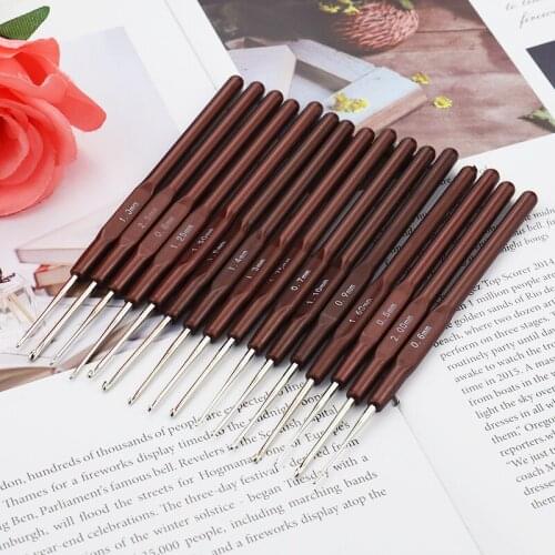 16pcs Coffee Plastic Handle Crochet Hooks Set Single-end Knitting Needles Sewing Crochet Weaving Tools Homecraft Accessories