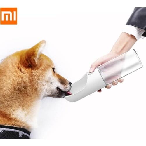 Pets accompanying cups out of the water cup outdoor portable travel water bottle water bowl dog drinking fountain