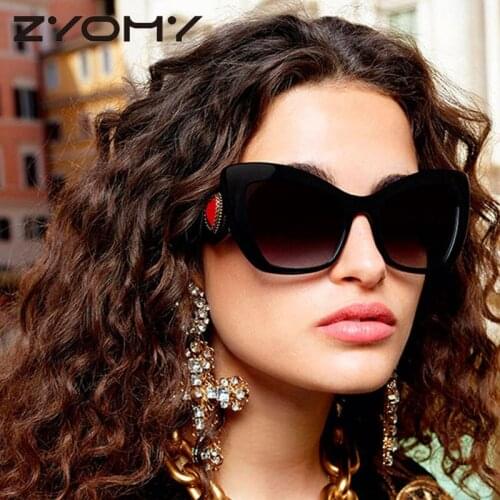 Q Sexy leopard frame women sunglasses brand designer luxury diamond glasses driving goggles retro gafas de sol mujer uv400
