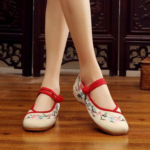 Instep Strap Ladies Flowers Embroidered Canvas Shoes Retro Chinese Style Women Cotton Comfortable Old Beijing Ballet Flats