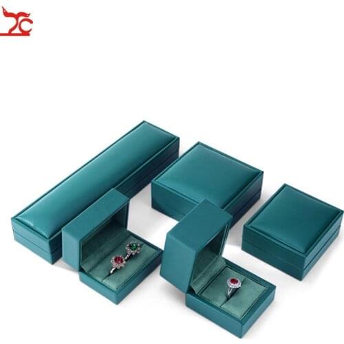 1 Piece Emerald Green Pu Leather Jewelry Box Ring Earring Necklace Bracelet Pendant Gift Packaging Box Jewelry Organizer
