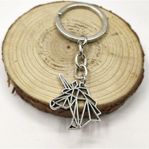 1pcs 29x20mm Unicorn Keychain Men Jewelry Car Key Chain Ring Holder Souvenir Gift