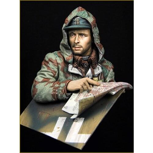 Unassambled 1/10 ancient officer man bust (NO BASE ) Resin figure miniature model kits Unpainted