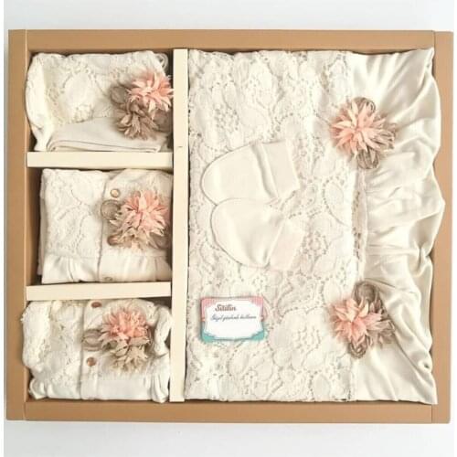 2021 Winter Autumn Baby Girl Cotton Natural Luxury Organic 10 Piece Baby Clothing Set Newborn Baby Girl Clothes Gift