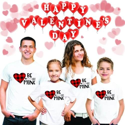 1pcs Be Mine Plaid Heart Arrow Print Valentine Family Love Tshirt Mommy Daddy Daughter Son Matching T Shirt Mom Dad Kids Outfit