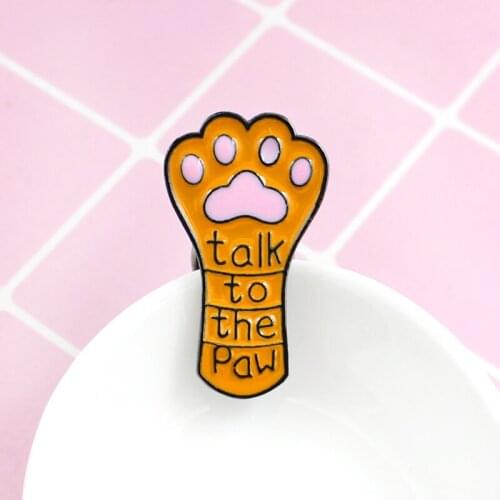 RNG Cute Cartoon Paw Metal Enamel Brooch Bear Cat Letter Palm Conversation Funny Badge Backpack Jewelry Pin Jewelry Gift