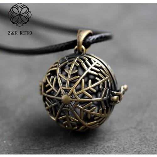 Classic Round Hollow Fashion Jewelry Collar Chokers Accessories Cute Jewlery Long Pendant Necklace Valentines Day Gift for Women