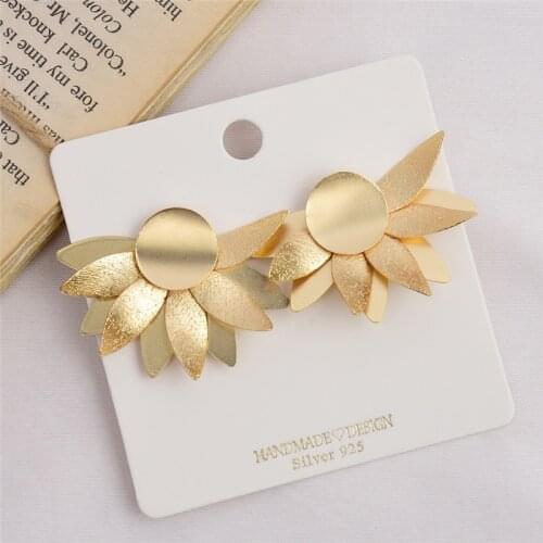 European And American Style Fashion Personality Sun Petal Earrings Female 2021 New Street Style Exaggerated Simple Flower