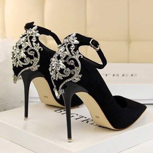 Metal Carved Thin Heel High Heels Pumps Women Shoes 2021 Sexy Pointed Toe Ladies Shoes Fashion Party Wedding Shoes Woman