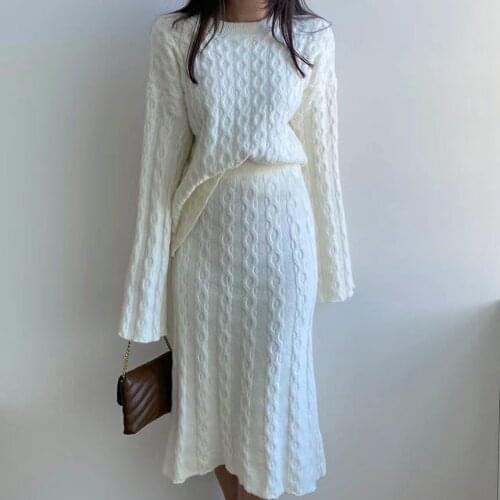 Casual Twisted 2 Pieces Sweater Set Women O-neck Pullovers & Slim Fishtail Skirt Elegant Knitted Set Autumn Winter 2021 Female