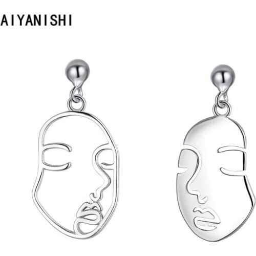 AIYANISHI Dangle Earrings