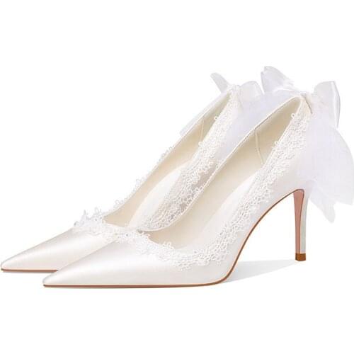 Autumn new pointed lace bow stiletto high-heeled white satin bridal wedding shoes banquet dress large size womens single shoes