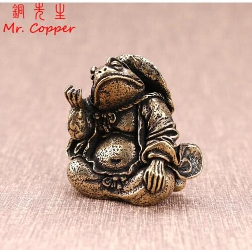 Master Toad Pure Copper Ornament Tea Pet Chinese Classical Desktop Toy Decoration Crafts Vintage Brass Animal Figurine Miniature