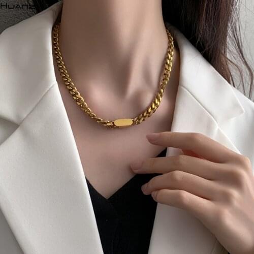 HUANZHI 2020 New Titanium Steel Hip Hop Square Pendant Clavicle Chain Gold Sliver Color Metal Necklace for Women Girls Jewelry