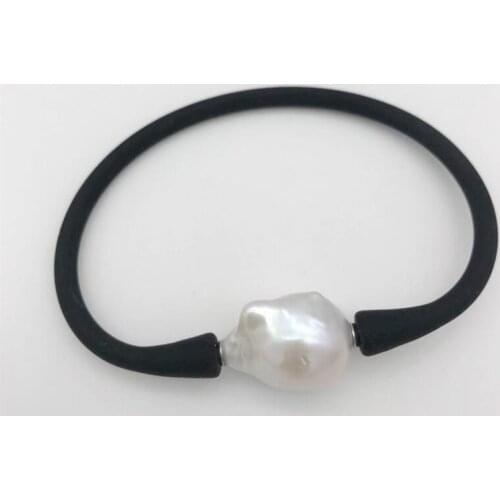 NEW Natural white freshwater pearl with Nucleated Baroque size About 15X20MM Rubber bracelet 7.5"