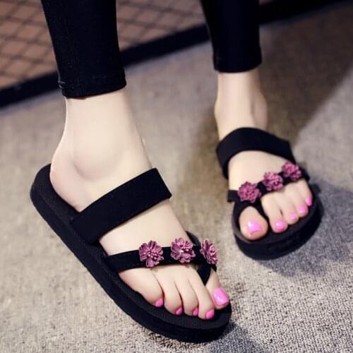 Sweet Flowers Beach Slippers Girl Messages Bottom Non-slip Character Drag Flat And Cool Slippers