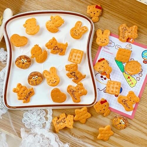 Korea Fashion Cute Animal Shape Biscuit Brooch Clothes Bag Accessories Unisex Special Children Gift Brooch