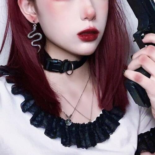 2020 New Womens Snake Earrings Fashion Street Punk Style Retro Antique Dancing Serpentine Earrings Rock Stud Hot Sale