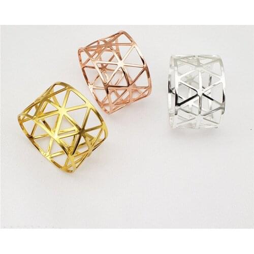 8PCS/Metal hollow triangle napkin ring three colors optional Western table decorations table etiquette supplies