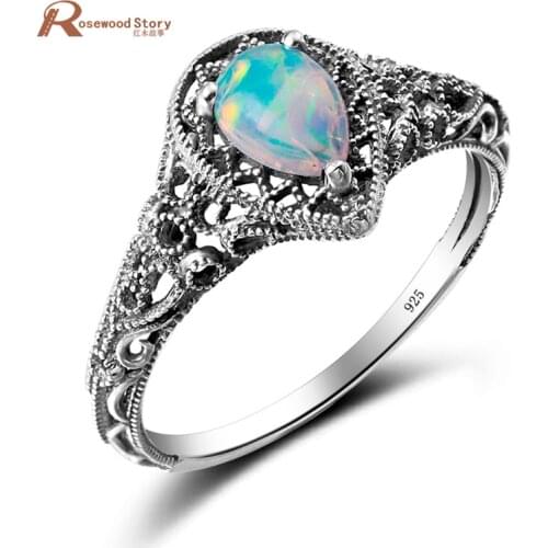 Elegant White Fire Opal Rings Vintage 925 Sterling Silver Cocktail Ring Heart Stone Hollow Base Women Trendy Classic Party Rings