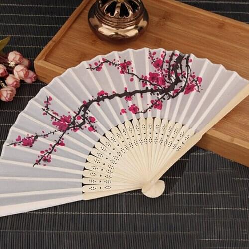 1Pc New Vintage Bamboo Hand Held Flower Fan Folding Fan Chinese Feng Shui Plum Blossom Hollow Fan Dance Event & Party Gifts