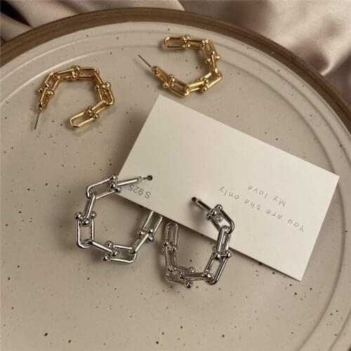2021 New U Shape Metal Chain Hoop Earrings for Women Fashion Punk Gold Geometric Earring Female Brincos Party Jewelry