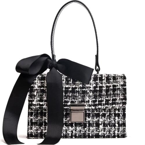 Fashion chain bag womens bag small square bag mobile phone bag embroidery small square bag handbag fashion Messenger Handbag