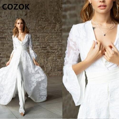 2021 White Jumpsuit Bridal Gown with Cape Outdoor Lace Long Sleeve Formal Event Suit Boho vestido de Sexy Weding Dresses