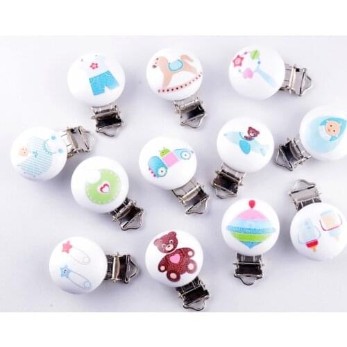 5PCs Baby Pacifier Clips Mixed Pattern White Wood Metal Holders Cute Infant Soother Clasps Funny Accessories 4.4x2.9cm