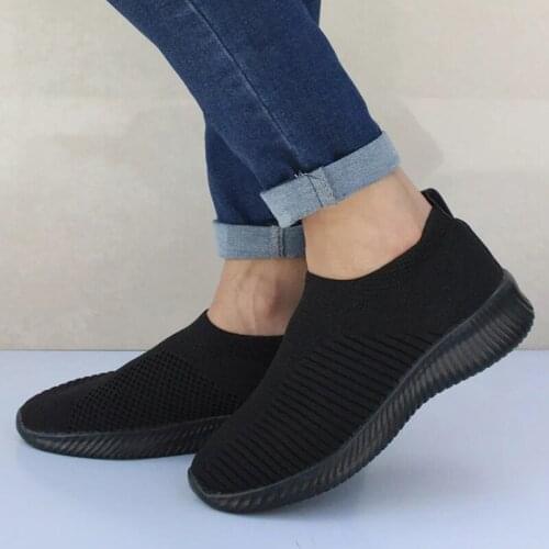 Light Sneakers Women Breathable Mesh Vulcanized Shoes Outdoor Flat Slip-On Sock Shoes Women For Walking Plus Size 35-43