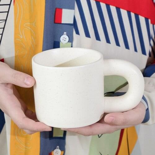 Good Quality Big Fat Handle Mug Beige Porcelain Coffee Mugs Personalized Milk Tea Cup Tableware Nordic Home Decor Creative Gifts