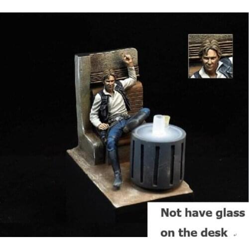 1/24 Assembly Resin Figure Kit Man at rest with base