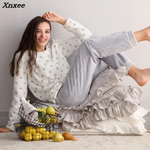 Two piece 2018 autumn winter women ladies fleece Warm soft Flannel heart printed pajamas suit Female casual home clothes Xnxee
