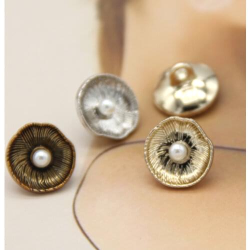 HENGC 12mm Vintage Flower Metal Shirt Sewing Buttons For Clothing Beautiful Dress Decorations DIY Crafts Accessories Wholesale