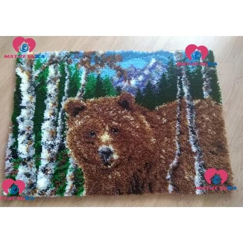 DIY Latch Hook Rug Kits Unfinished Crocheting Tapestry 5D Yarn Needlework Cushion Set for Embroidery Carpet Brown Bear