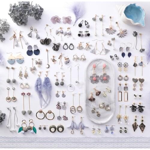 2021 Sweet and Cold Personality Wild Gray Earrings Female Temperament Korean Version of the Trendy Tassel Long Earrings Holiday