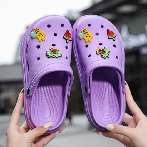 Hot Sale Fashion Purple Womens Clogs 2021 Cute Platform Beach Slippers Women Hole Shoes Summer Casual Garden Sandals for Women