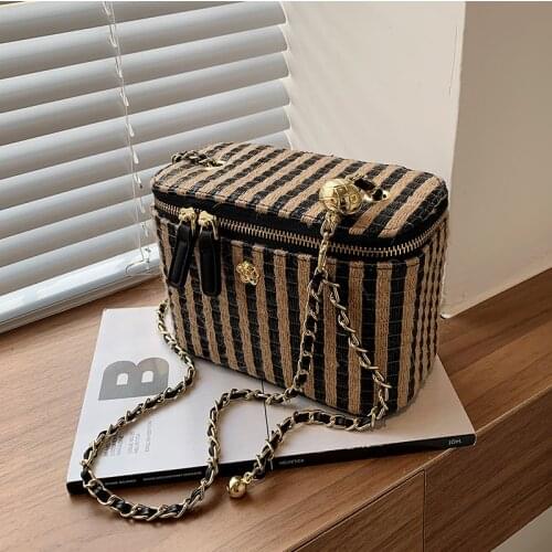 Summer Bags 2021 Womens Brand Trend Luxury Shoulder Bag Woman Fashion Chain Casual Makeup Box Woven Messenger Bag Free Shipping