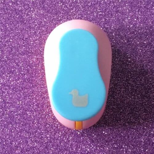 Free Shipping 3/8 inch little Duck paper cutter school craft punch perfurador scrapbook hole punch for kids furador diy puncher