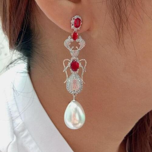 Teardrop White Sea Shell Pearl red Cz Pave Insect Stud Earrings For Women Simple Romantic Imulated Pearl Alloy Bee Earings