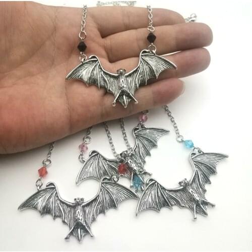 New Fashion Vintage Punk Gothic Beads Bat Pendant Chain Necklace for Women Animals Choker Collar Hip Hop Girls Jewelry Gift