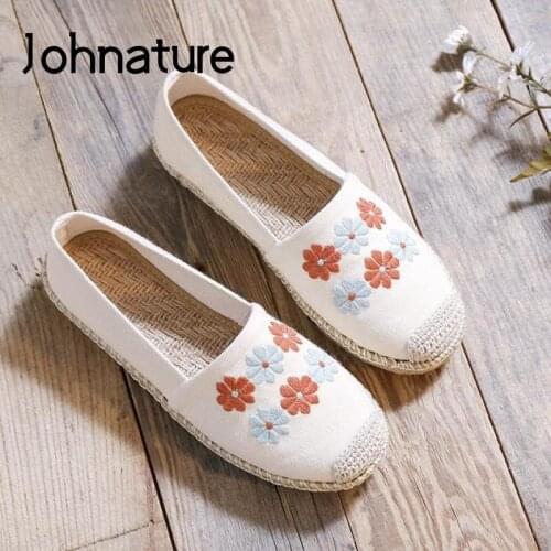 Johnature Women Shoes Flats 2021 New Spring/Autumn Embroider Concise Round Toe Casual Handmade Leisure Vintage Ladies Shoes