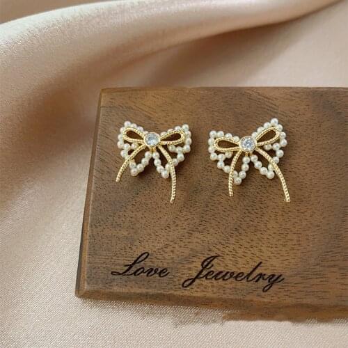 Whopeuby Stud Earrings