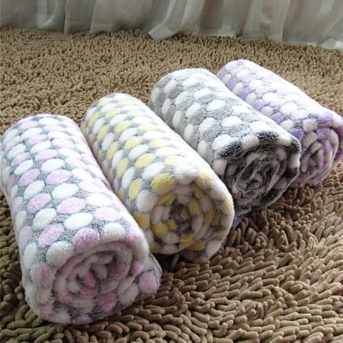 Soft Flannel Pet Dog Blanket Dots Printed Breathable Dog Cat Bed Mat Warm Pet Sleeping Cushion Cover For Pet Dog Cat Products