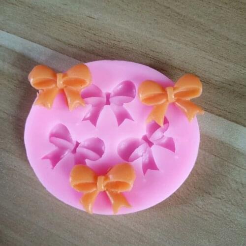 Fondant Chocolate Pudding Mold Silicone Mold 3-Hole Bowknot Design Modeling Cake Decoration Kitchen Accessories