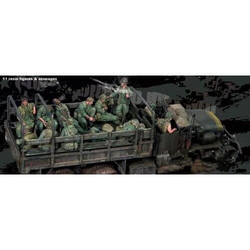 1:35 Resin Figure Model Kit Unassambled Unpainted X348(11 figures NO CAR)